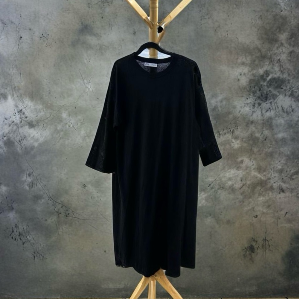 Zara Elegant Black Knit Dress - Picture 3 of 7